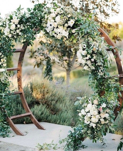 Wood Circle Arch - Blossom Farm Rentals