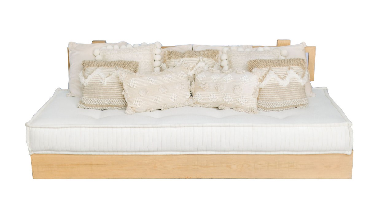 savannah sofa | Unearthed Rentals